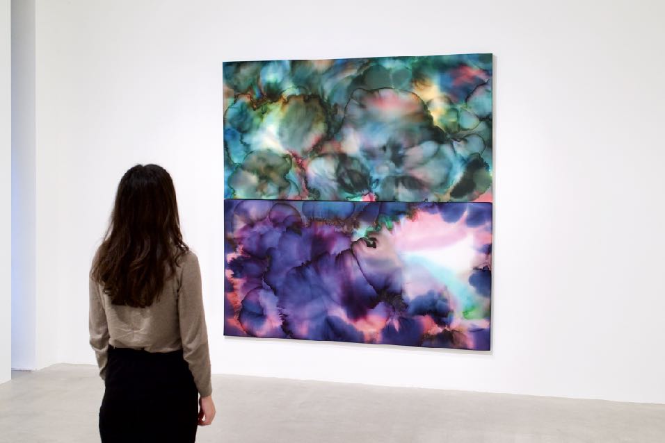 Contratiempo, Procion watercolours on canvas, 150x250 cm, Galerie Laleh June, Basel, 2019